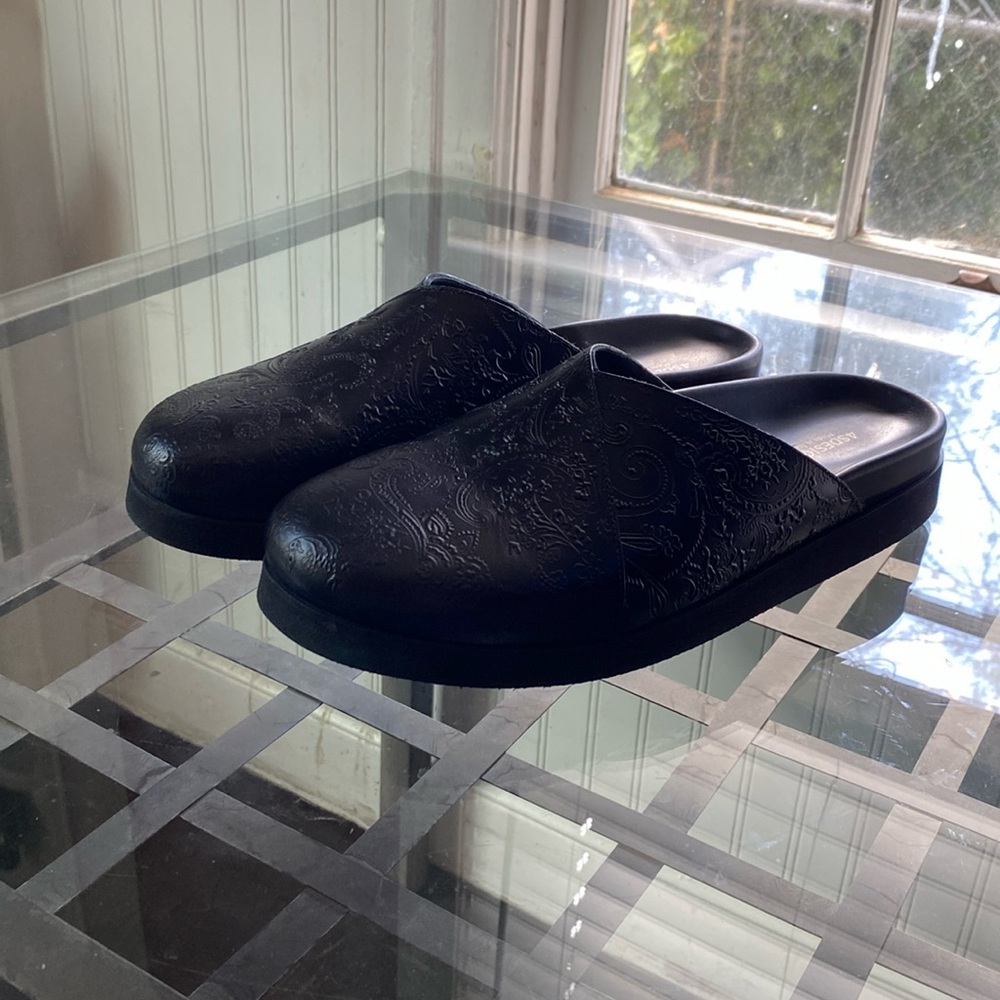 Embossed Leather Mules